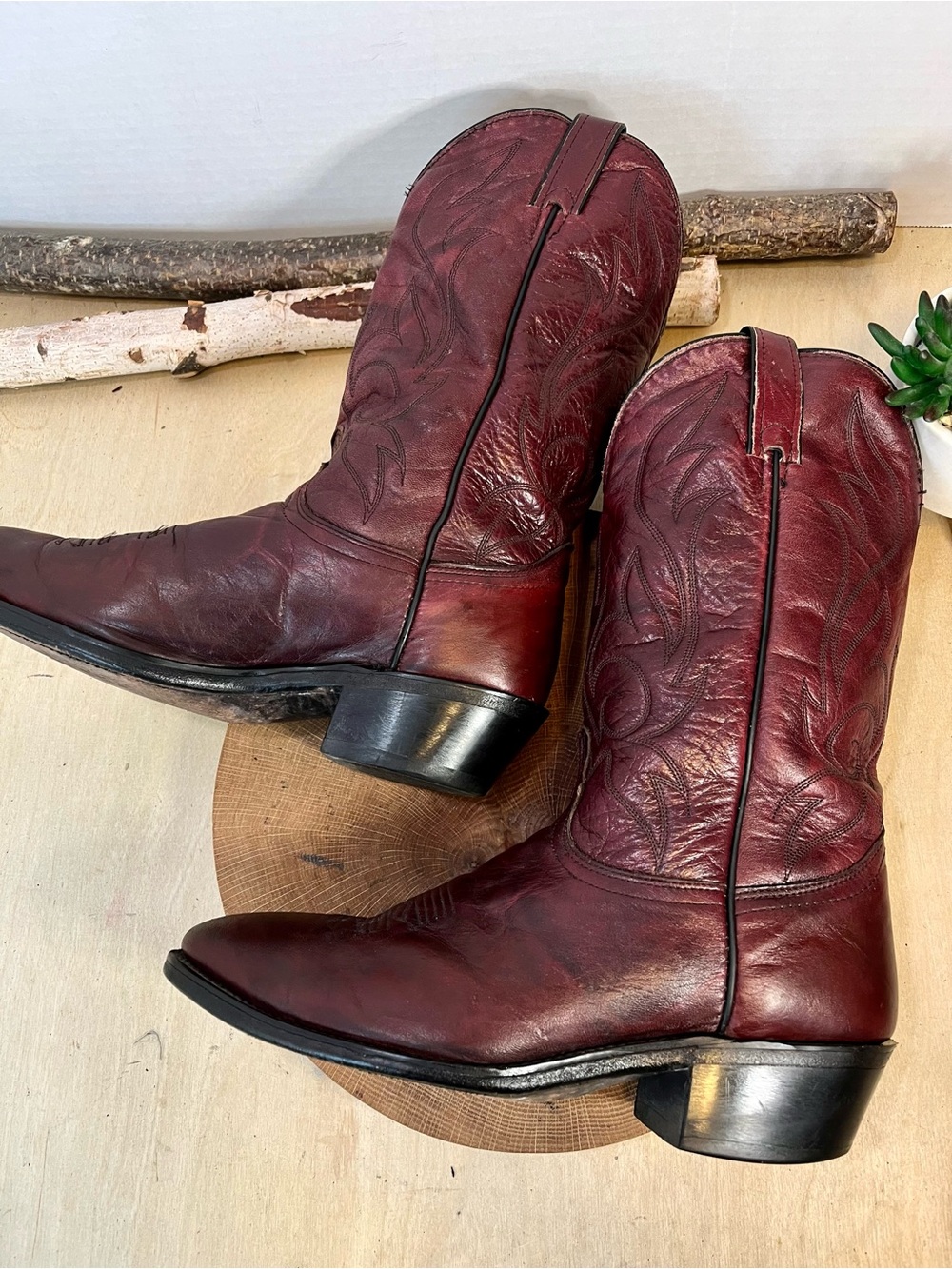 Vintage Laredo 7023 Men's Western Boots Size 9.5 EEE Custom Burgundy Leather